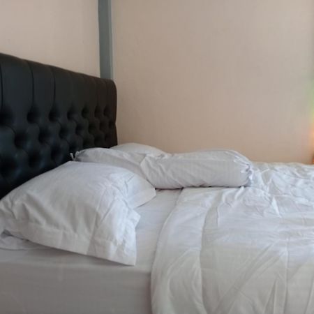 Yusilver Guest House 纳闽巴霍 外观 照片