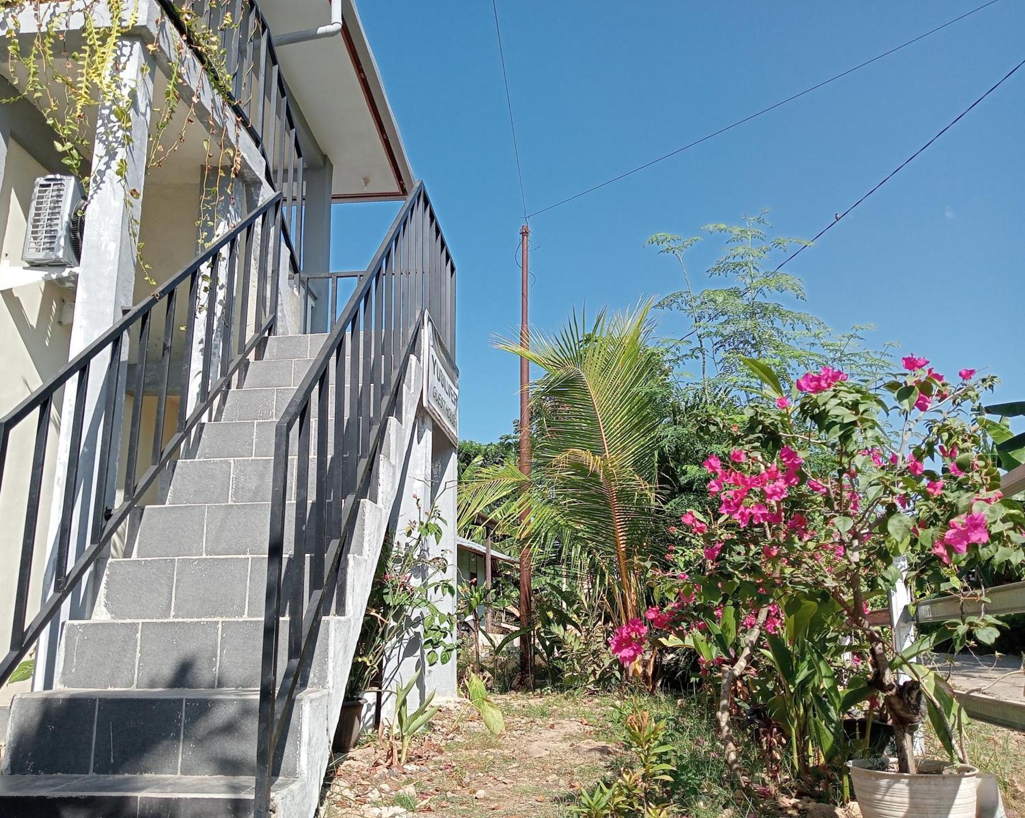 Yusilver Guest House 纳闽巴霍 外观 照片