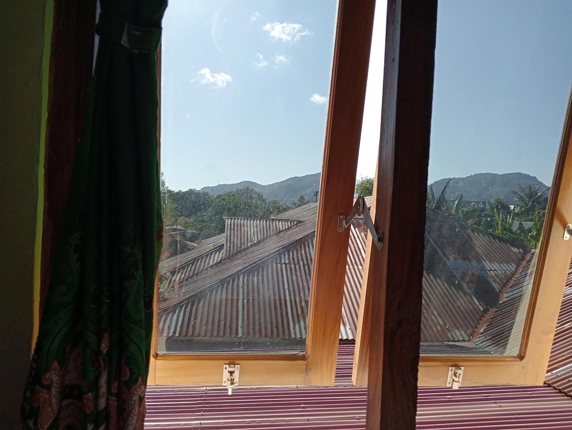 Yusilver Guest House 纳闽巴霍 外观 照片