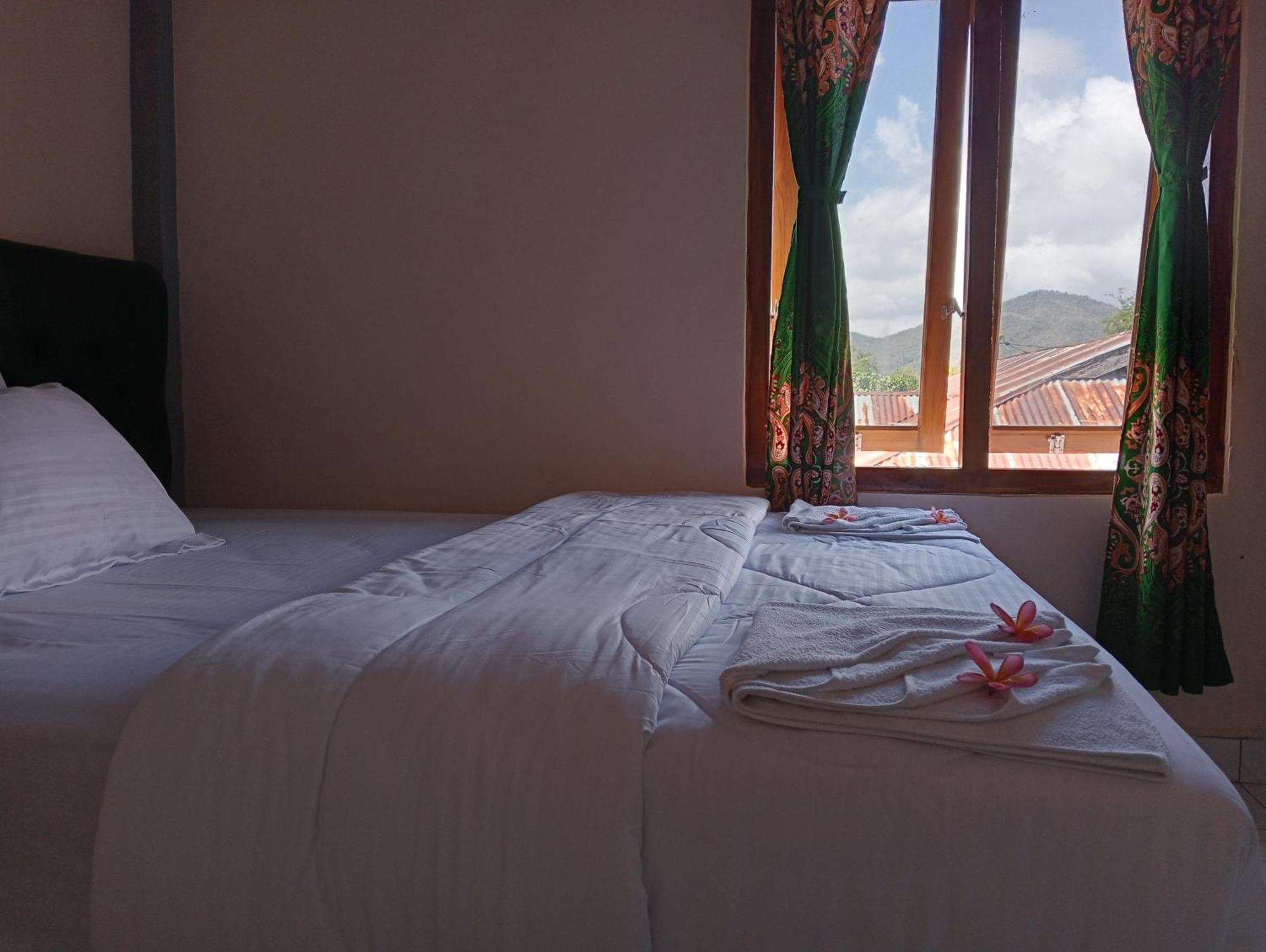 Yusilver Guest House 纳闽巴霍 外观 照片